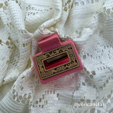 Load image into Gallery viewer, Small Cheetah Hair Claw