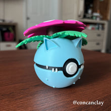 Load image into Gallery viewer, Venusaur - Poke Ball
