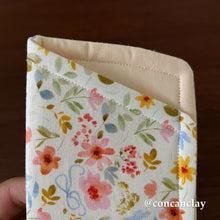 Load image into Gallery viewer, Light Florals - Eyewear Pouch
