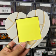 Load image into Gallery viewer, Vanilla Concha Sticky Note Holder
