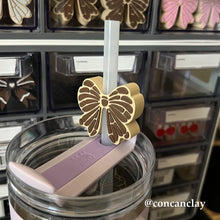 Load image into Gallery viewer, Chocolate Bow Concha Straw Huggie
