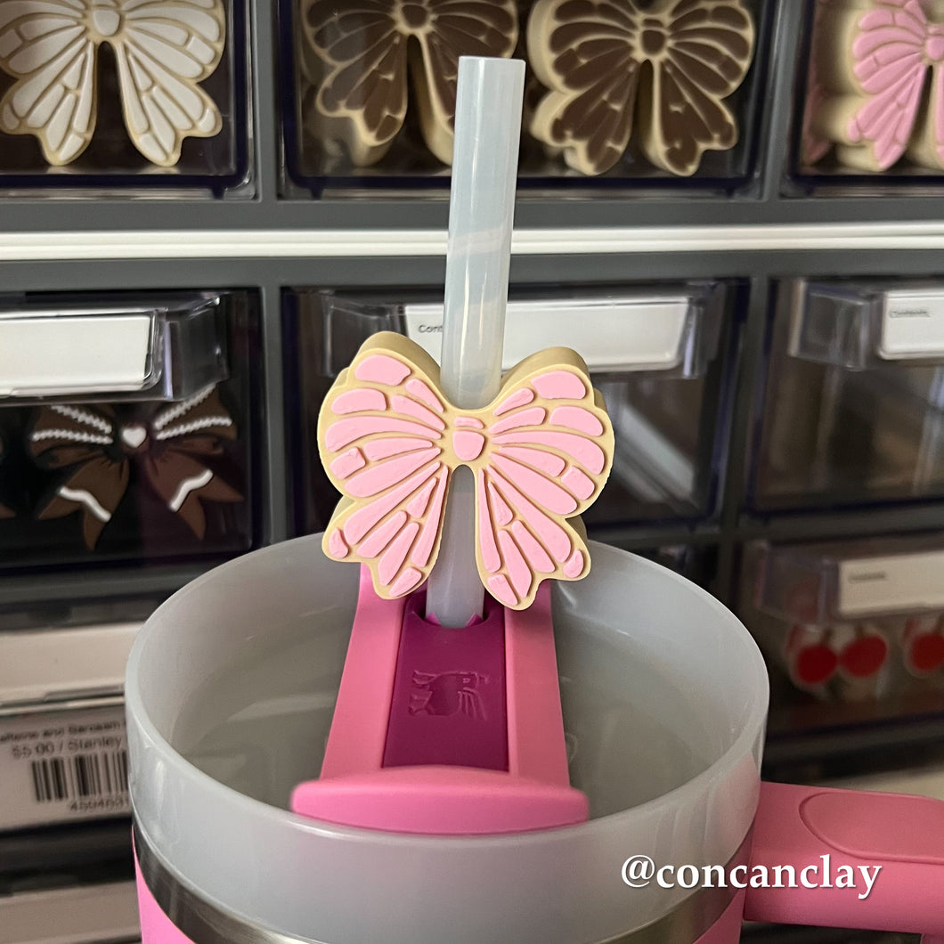 Pink Bow Concha Straw Huggie